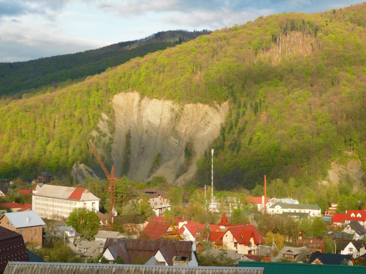 Glanz Cottage Yaremche Exterior foto