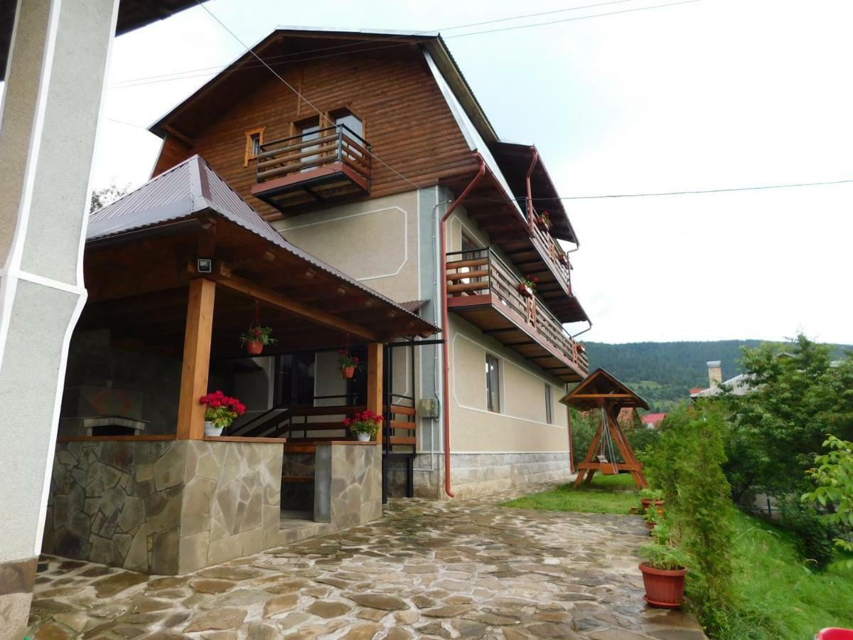 Glanz Cottage Yaremche Exterior foto